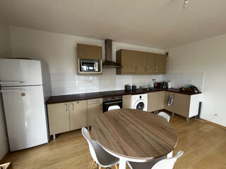  Appartement à louer 3 pièces 66 m²