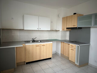  Appartement à louer 2 pièces 50 m²