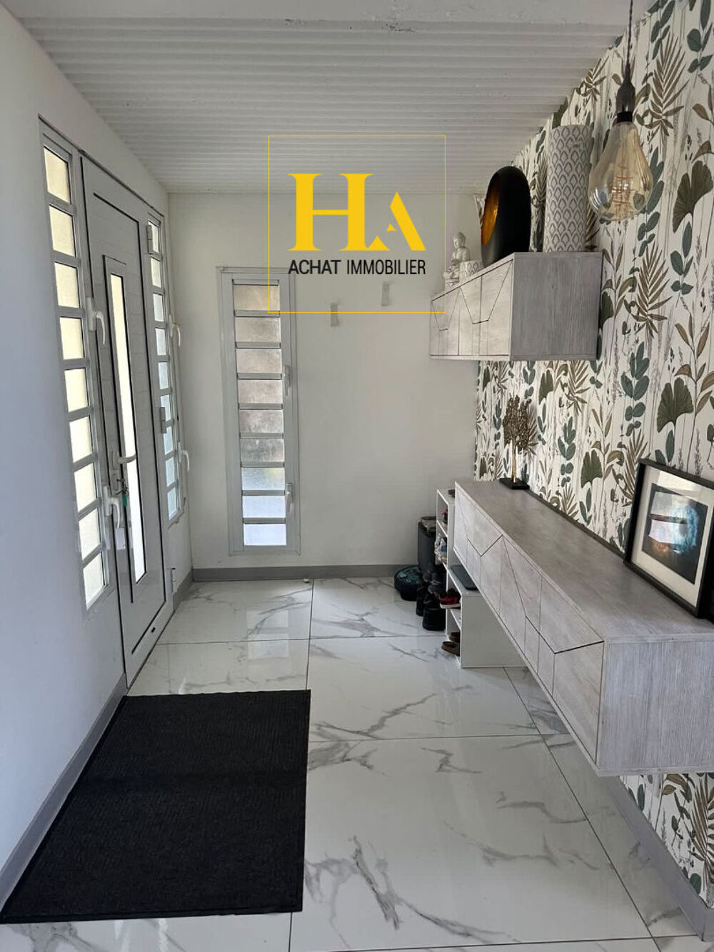 Maison + dépendance, La Riviere 6 pièces 211 m2 Vue mer ? Grand potentiel