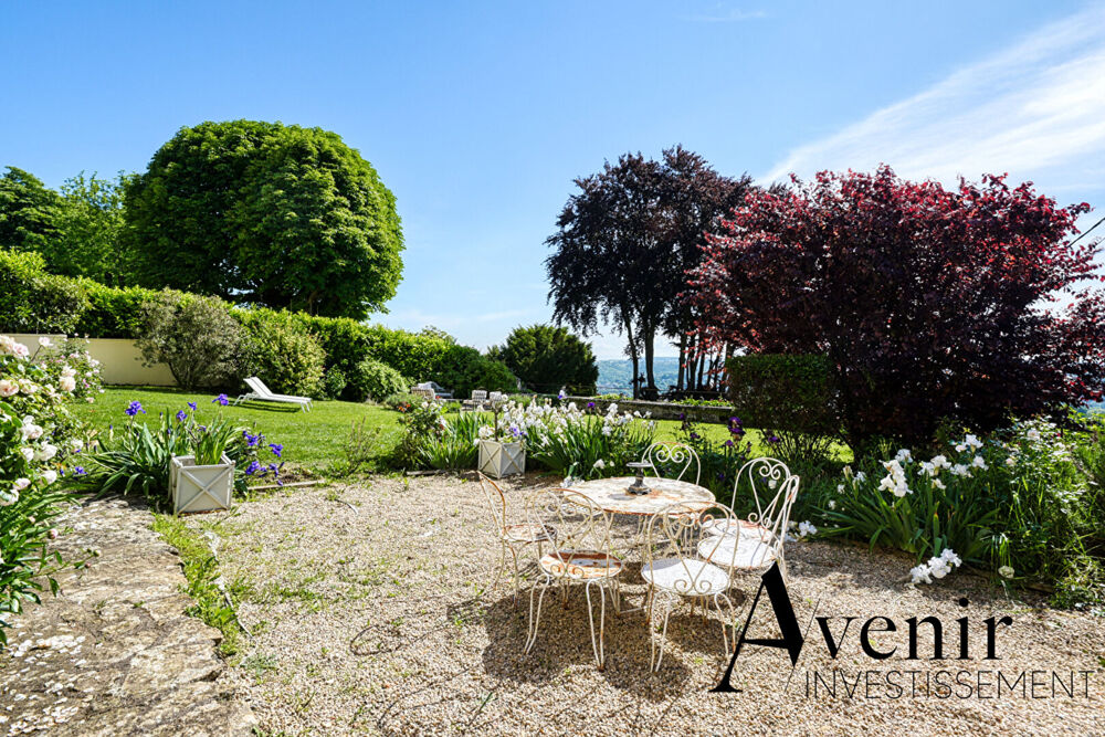 Appartement 218 m2 - 445m2 de jardin - 4 chambres - garage double - Collonges au Mont-d'Or