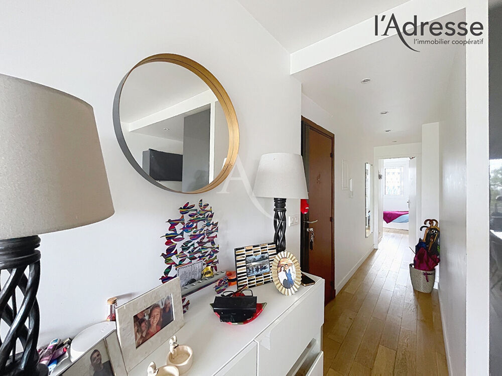 Appartement Suresnes 5 pièce(s) 89.02 m2 avec 2 balcons terrasse