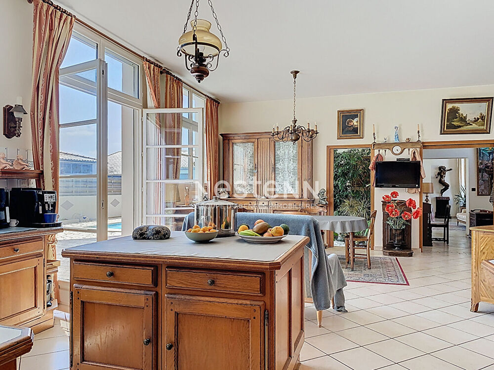 Vente Maison Demeure d'Exception à St Gilles Croix de Vie : Charme et Confort Modernes Saint gilles croix de vie