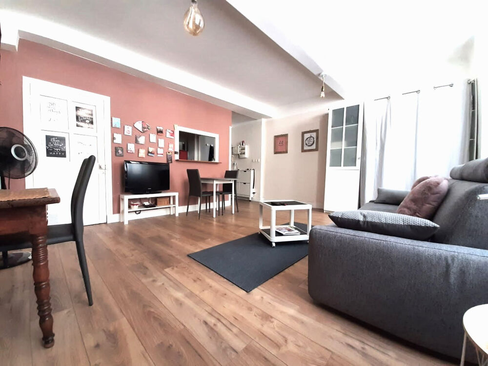 AVIGNON IM - GRAND STUDIO EN PARFAIT ETAT