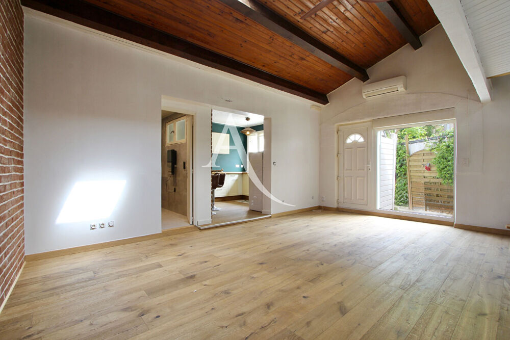 LATTES CENTRE - T4 - 67 M2 + 2 CHAMBRES + GRANDE MEZZANINE - TERRASSE