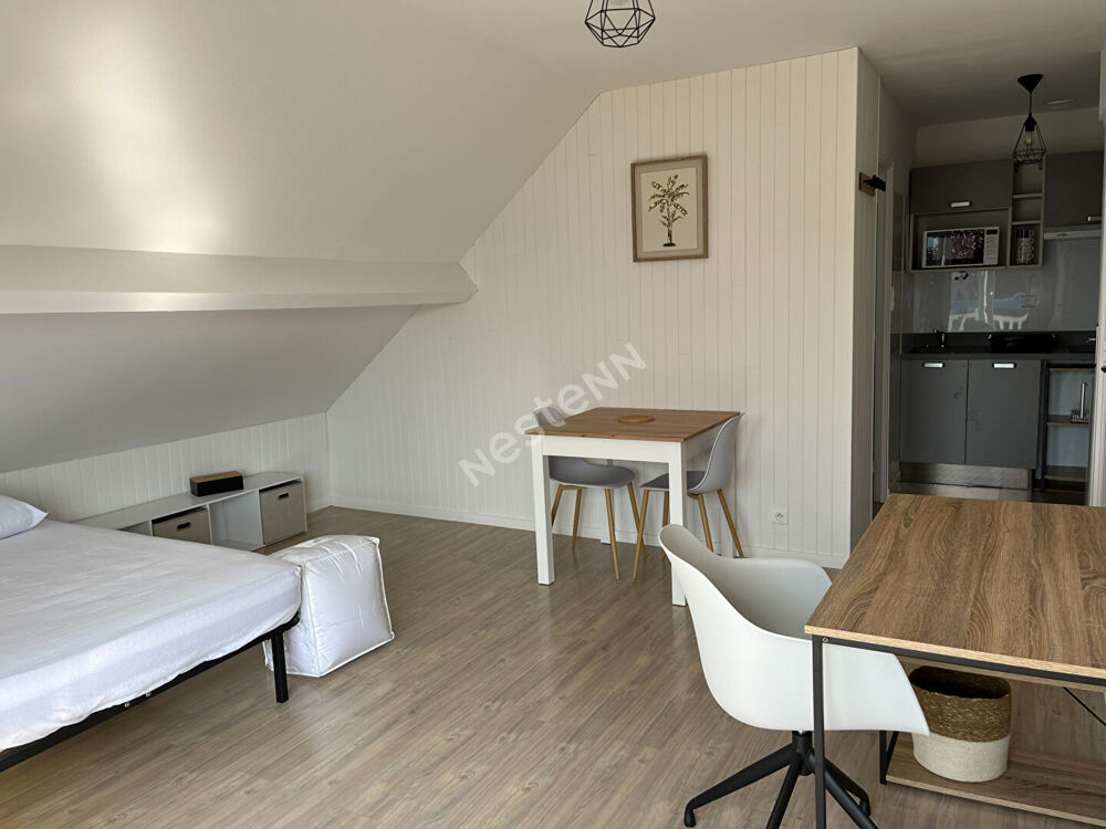 Location Appartement LOCATION ETUDIANTE STUDIO  MEUBLE  LOUE A L'ANNEE - SAINT MALO PARAME Parame