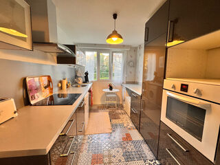  Appartement � vendre 3 pi�ces 82 m�