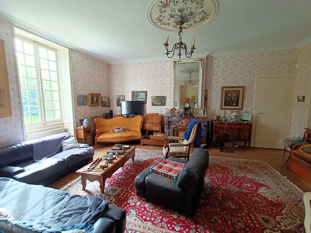 Maison Saint Pierre La Noue 10 pièce(s) 368.51 m2