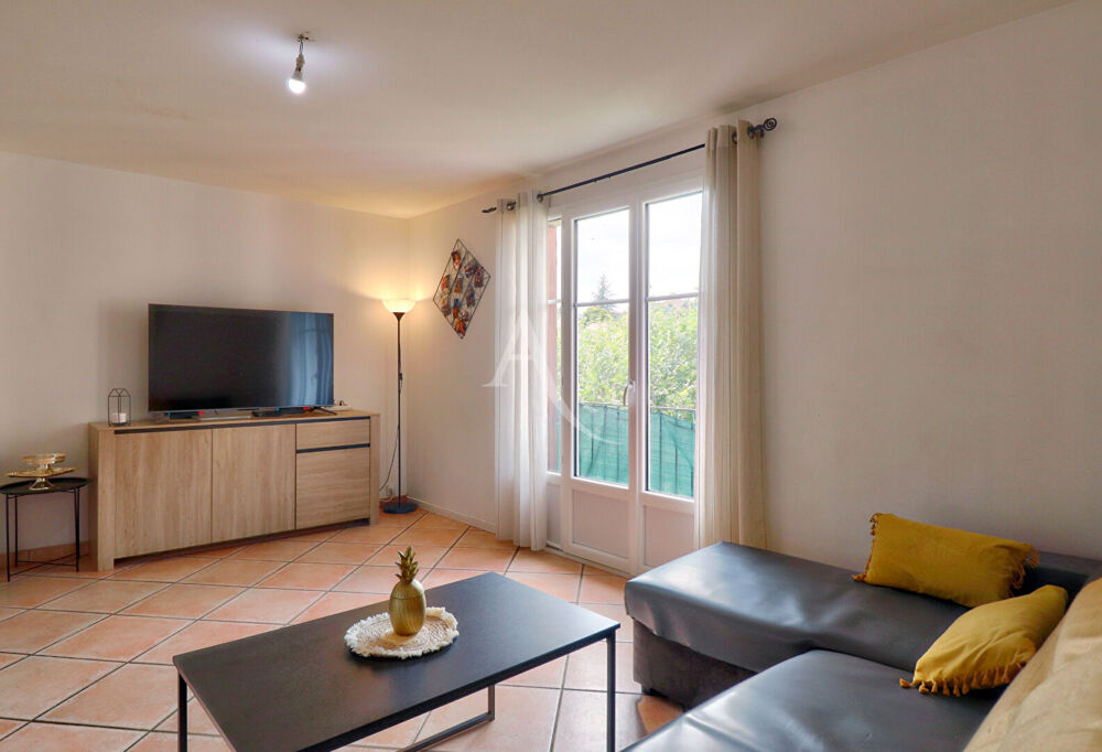 APPARTEMENT TYPE 4 DE 83 M2 AVEC BALCON AU CALME PARKING SECURISE ET CAVE
