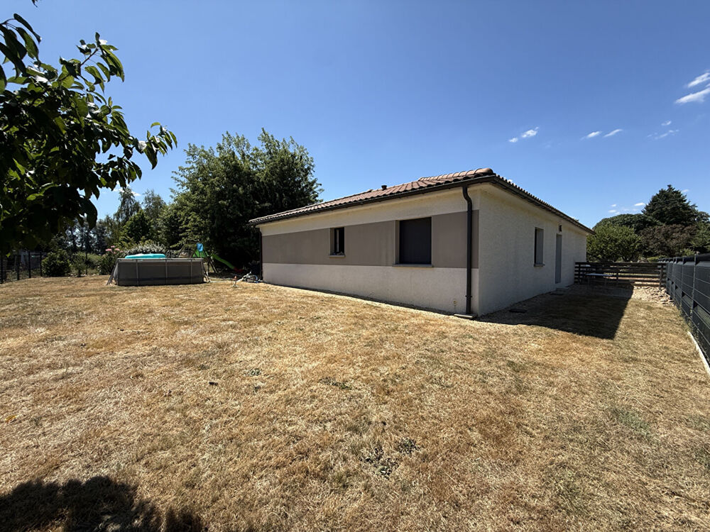 Vente Maison Le charme du plain-pied : 4 chambres et un joli jardin Chanoz chatenay