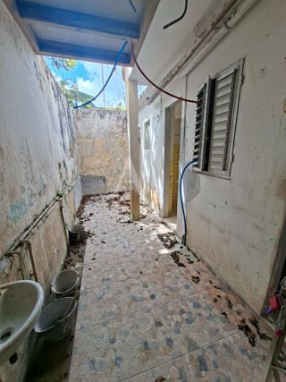  Immeuble à vendre 4 pièces  Fort de france