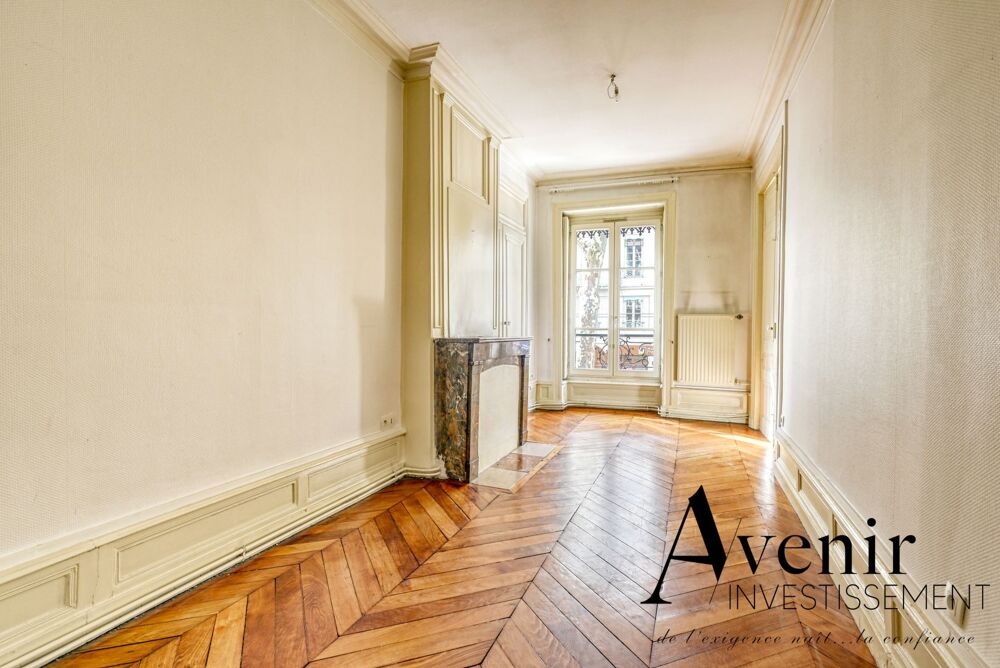 Appartement T4 de 137m² dans un superbe immeuble ancien avec ascenseur Lyon 6ème métro Foch