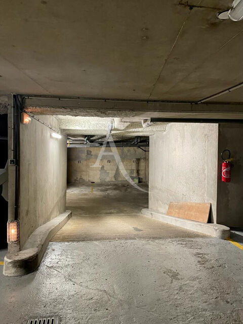 Parking / Garage � louer 