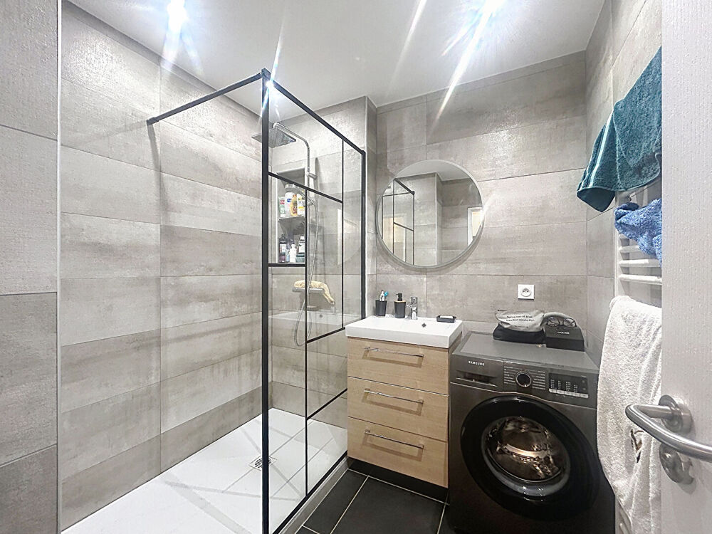 Vente Appartement COUP DE COEUR - T2 AVEC JARDIN PRIVATIF, GARAGE & PARKING ! Saint etienne
