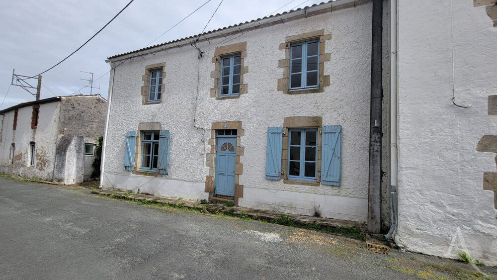 Maison 5 pièces 130 m² · à Saint Etienne du Bois · 130 m² · 184 000 €