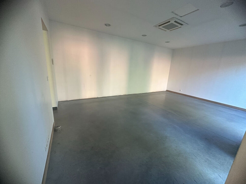 Vente Appartement À vendre ! Loft à aménager de 120 m² avec terrasse, parking et nombreux atouts Lomme