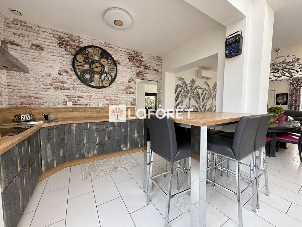 Maison de ville 145 m² - 3 chambres - Grand garage - Petit courgain