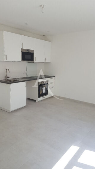 Location Appartement BEDARIEUX - Studio 27.80 m² - LOYER 380  CC Bedarieux