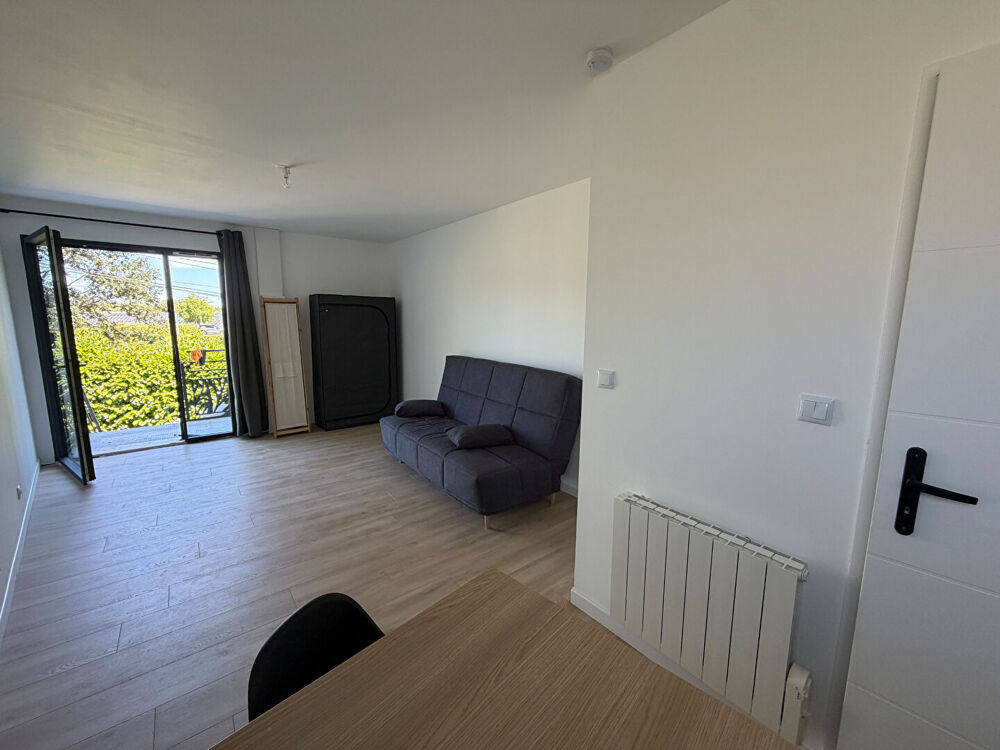 Location Appartement A louer studio meublé 590 euros tout compris ANGERS Angers