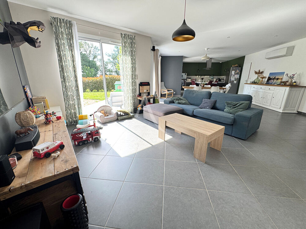Vente Maison Villa de standing  de type 5  dans quartier résidentiel Lasserre pradere