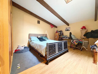  Immeuble à vendre 7 pièces 195 m²