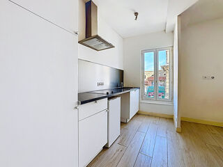  Appartement à louer 1 pièce 28 m²