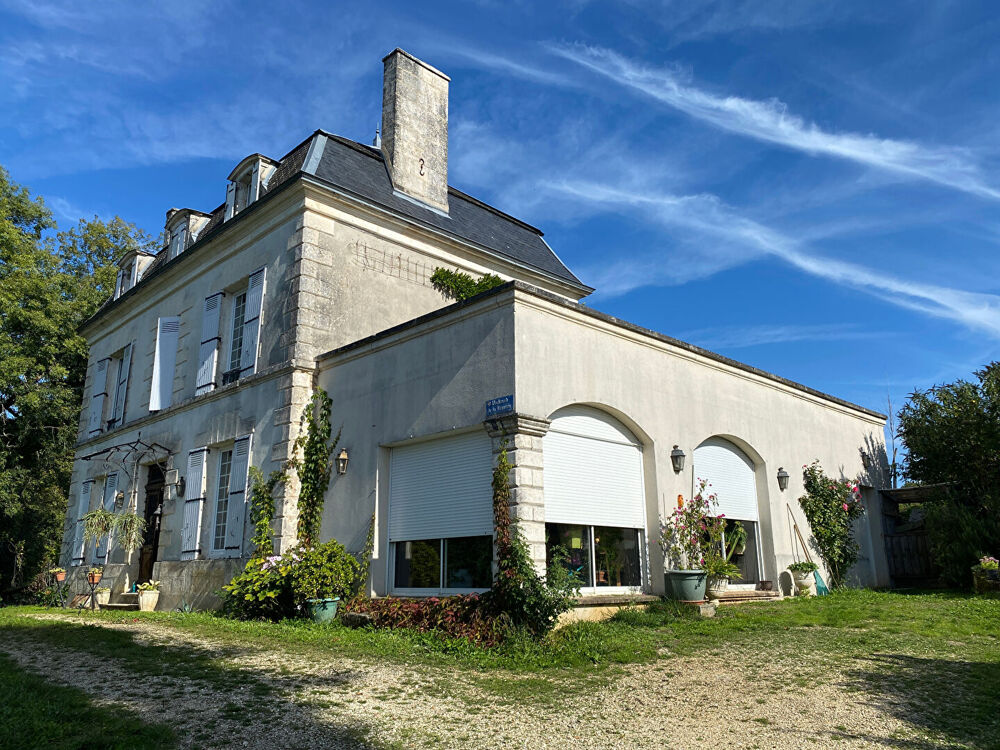 REGION BRANTOME Maison St Pierre De Cole 7 pièce(s) 220 m2