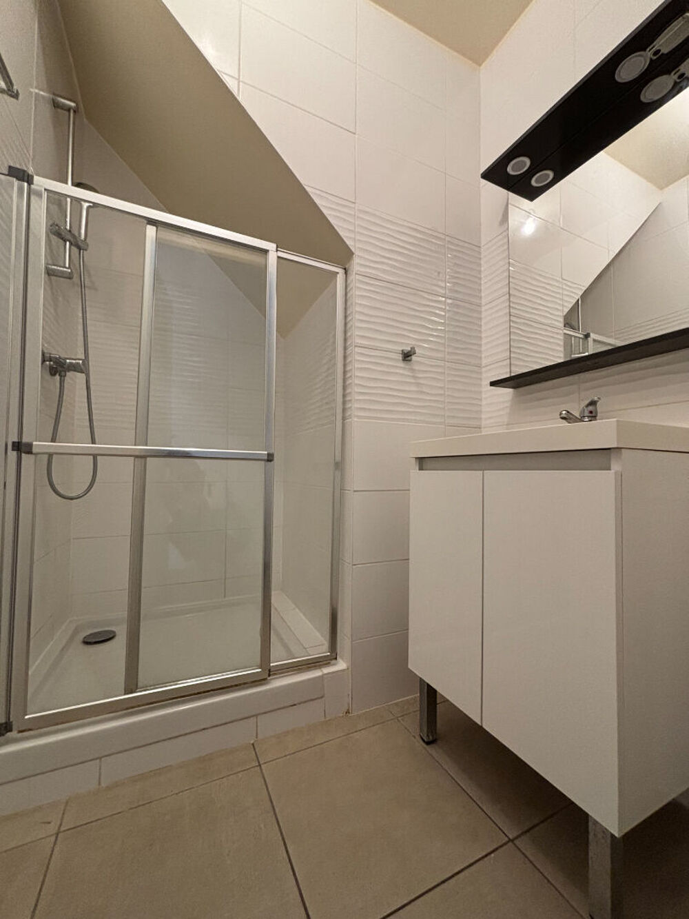 Location Appartement T1 Bis de 30.24m² Bordeaux