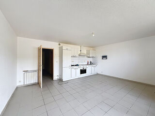  Appartement à louer 3 pièces 70 m²