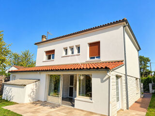 Maison 5 pièces 148 m² · à Rochefort · 148 m² · 332 000 €