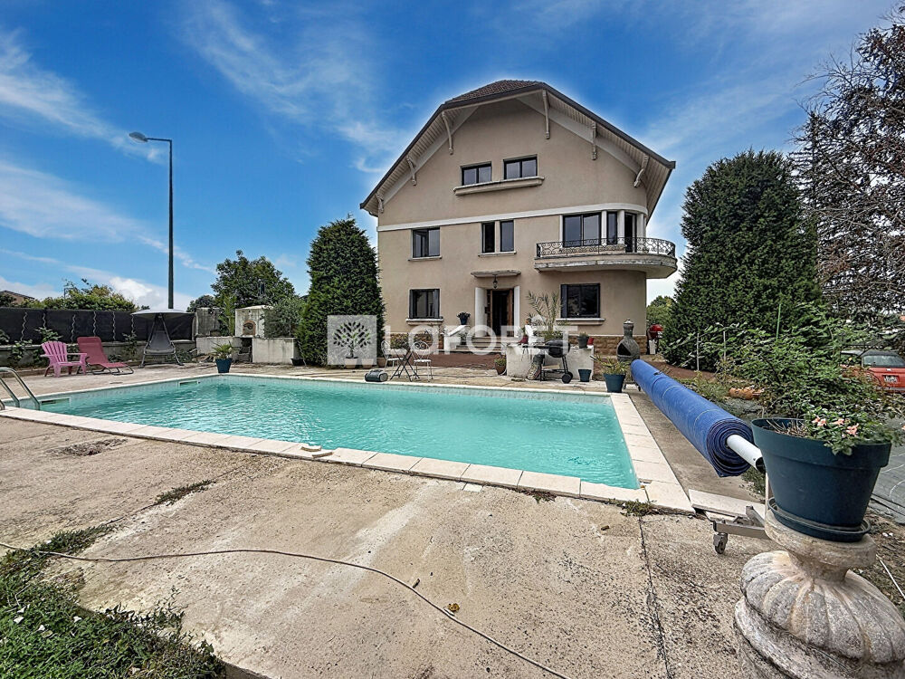 Maison Polliat 10 pièces 300 m2