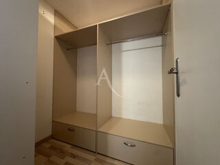  Appartement à louer 3 pièces 65 m²
