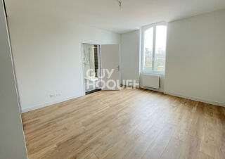  Maison à louer 6 pièces 148 m²