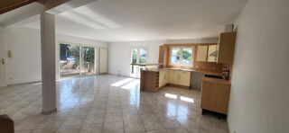  Maison à louer 4 pièces 107 m²
