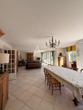  Appartement à vendre 5 pièces 165 m²