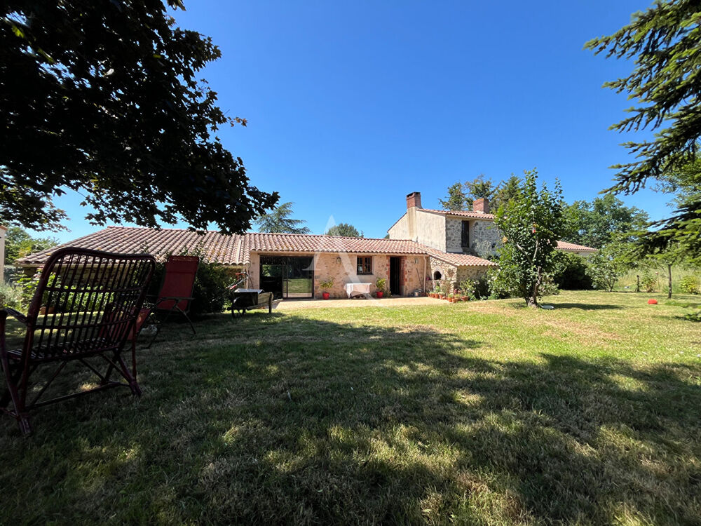 Maison Saint Avaugourd Des Landes 6 pièce(s) 174 m2