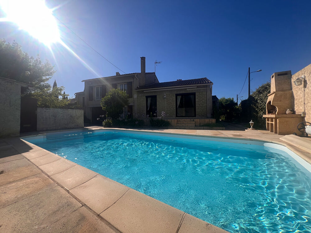 Vente Maison Maison Avignon 7 pièce(s) 123.30 m2 - CELLIER, GARAGE ET PISCINE Avignon