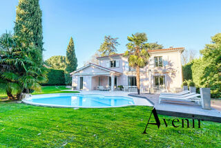  Maison � vendre 10 pi�ces 363 m�