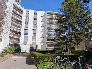  Appartement à louer 1 pièce 40 m²