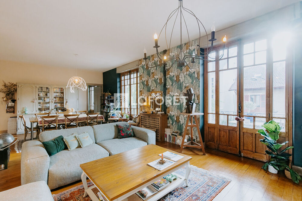 Appartement Aix Les Bains 5 pièce(s) 125.73 m2