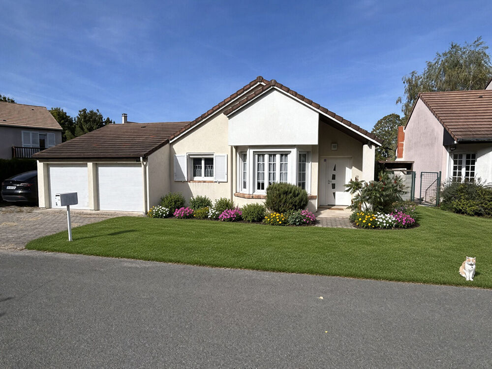Vente Maison Saint-Thibault-des-Vignes ? Maison de plain-pied 4 chambres avec séjour cathédrale, au calme d'une impasse Saint thibault des vignes