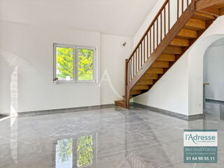  Maison  vendre 6 pices 