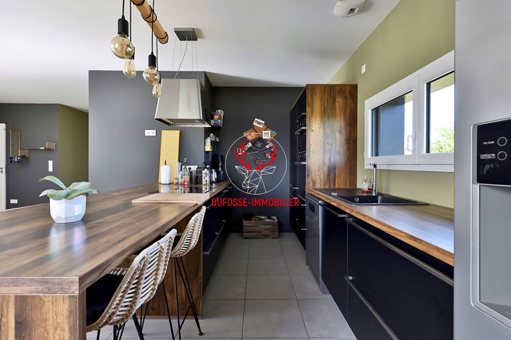 Vente Maison Maison récente -143 m² - 4 chambres - Centre village La tour de salvagny