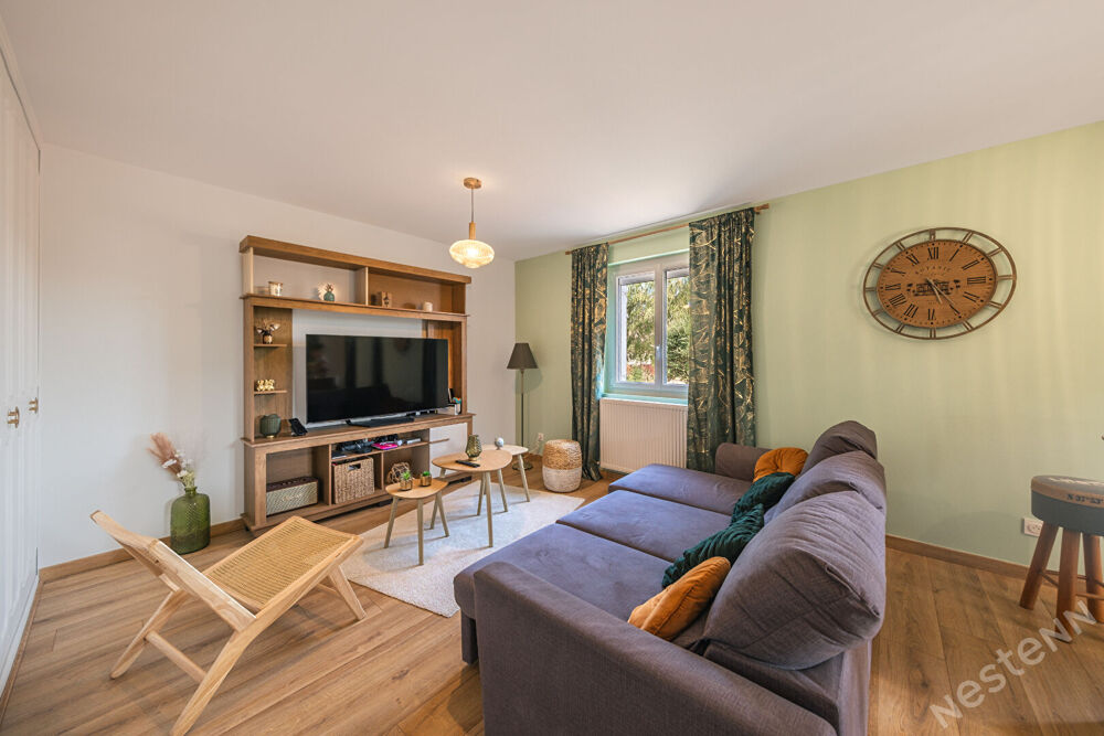 Vente Maison Maison rénovée à Saint Germain du Plain de 156 m² avec 5 chambres Saint germain du plain