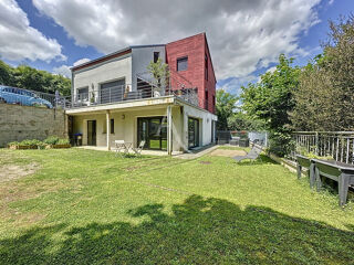  Maison � vendre 8 pi�ces 225 m�