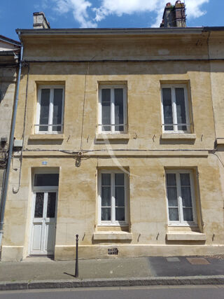  Appartement à louer 2 pièces 33 m²