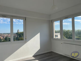 Vente Appartement Appartement  4 pièce(s) SAINTES Saintes