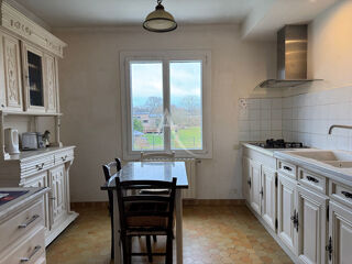  Maison  vendre 6 pices 199 m