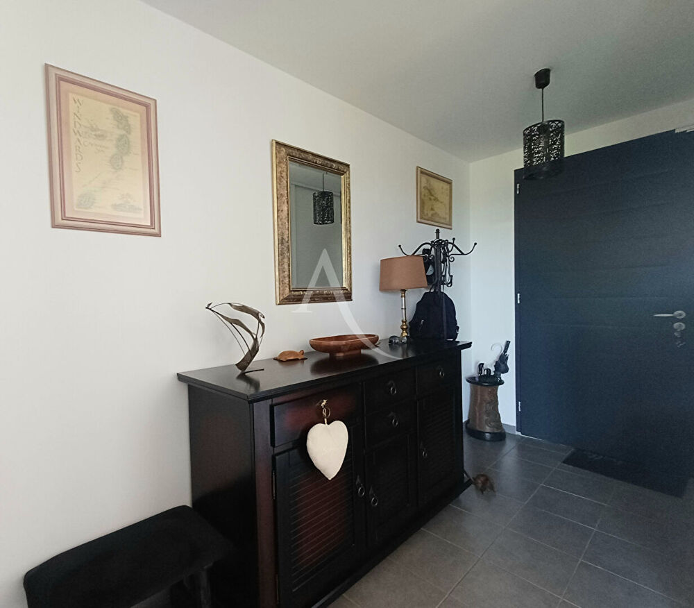 Vente Maison PAVILLON PLAIN PIED AU CALME PROCHE DE L'ÉCOLE ET DU CENTRE BOURG. Saint nazaire sur charente