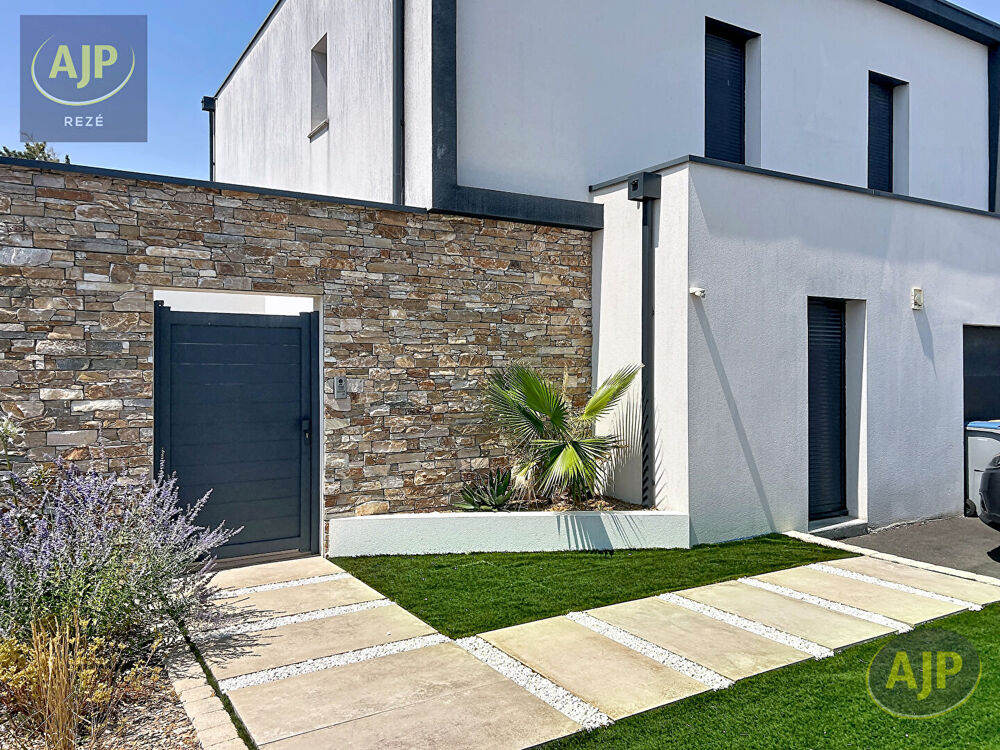 Maison contemporaine 4 Chambres Prestations Haut de Gamme.
