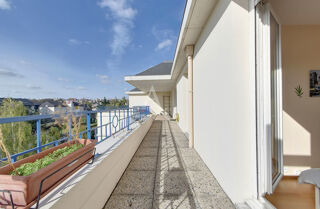  Appartement à louer 5 pièces 103 m²